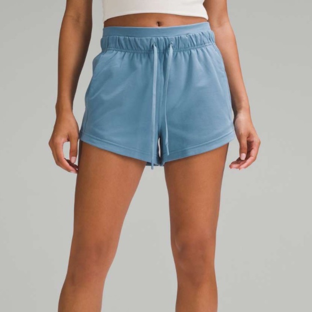 Lululemon Inner Glow High-Rise Short 3" Utility Blue size 6